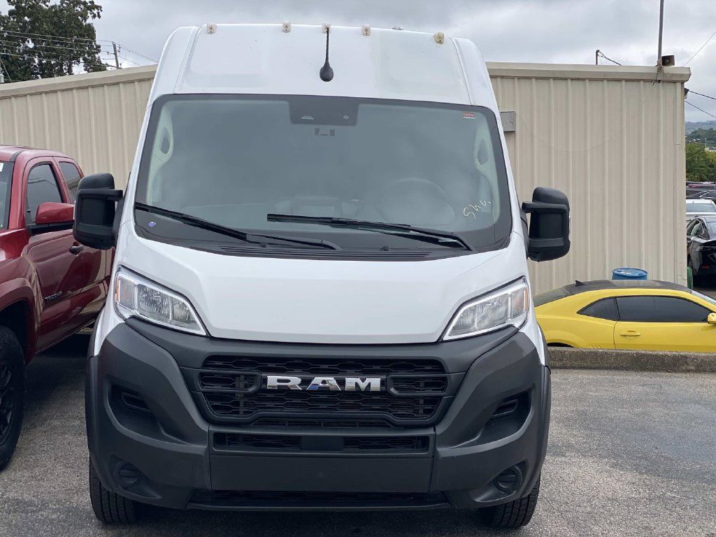 Used 2023 RAM ProMaster 2500 FWD image 4