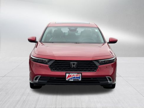 Used 2023 Honda Accord Touring image 2