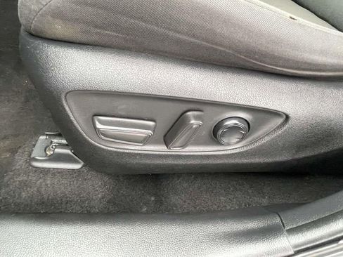 Used 2021 Toyota RAV4 XLE w/ Convenience Package image 15