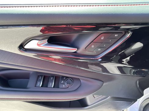 New 2025 Chevrolet Blazer EV RS image 60