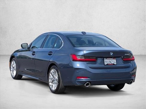 Used 2025 BMW 330i 330i w/ Premium Package image 8