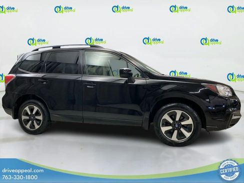 Used 2017 Subaru Forester 2.5i Premium w/ All-Weather Package image 4