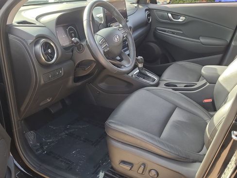 Used 2023 Hyundai Kona Limited image 10