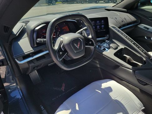 Used 2021 Chevrolet Corvette Stingray Coupe w/ Z51 Performance Package RWD image 8