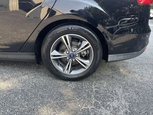 Used 2016 Ford Focus SE FWD image 31