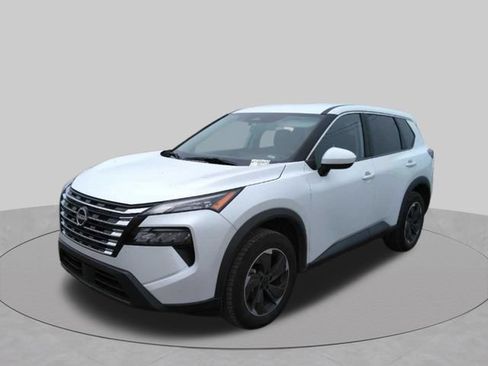 Used 2024 Nissan Rogue SV FWD image 1