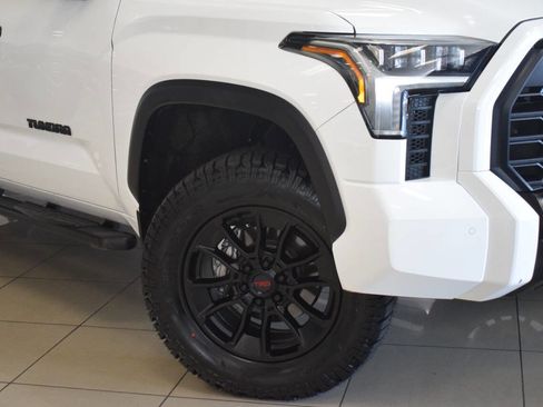 Used 2022 Toyota Tundra Limited w/ TRD Off-Road Package image 6