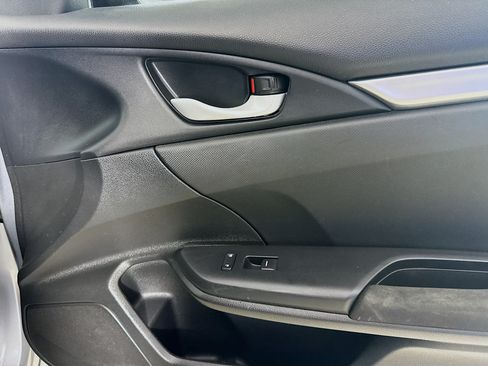 Used 2018 Honda Civic LX image 31