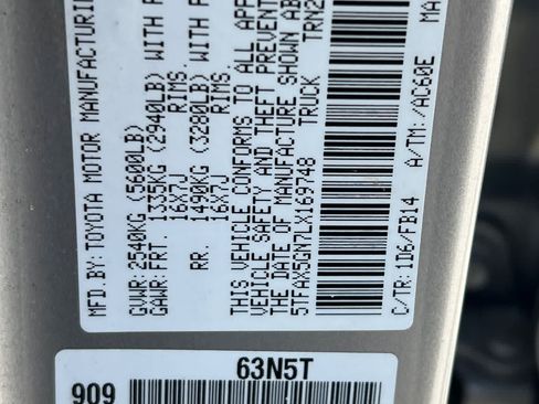 Used 2020 Toyota Tacoma SR w/ SR Convenience Package RWD image 28