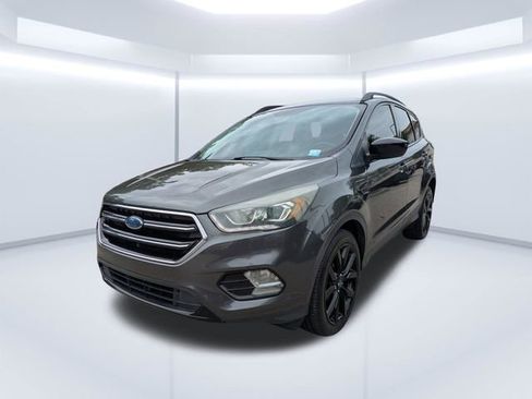 Used 2017 Ford Escape SE w/ Equipment Group 201A FWD image 8