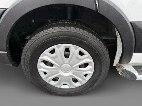 Used 2024 Ford Transit 250 Low Roof w/ Exterior Upgrade Package image 9