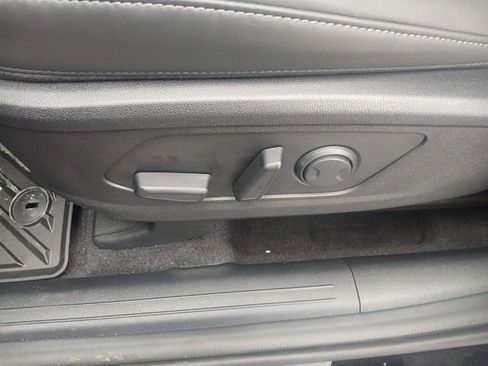 New 2026 Kia Sorento S w/ S Panoramic Sunroof Package FWD image 12