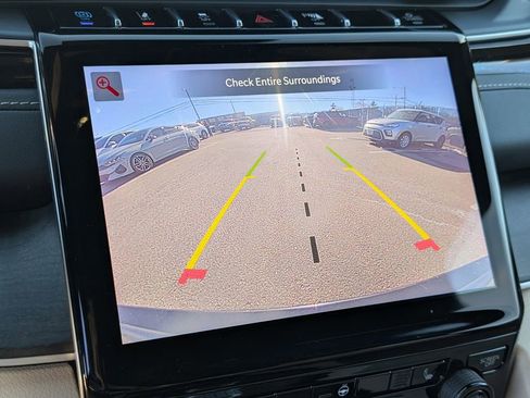 Used 2023 Jeep Grand Cherokee 4WD 4xe image 25