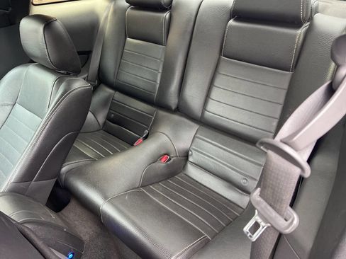 Used 2012 Ford Mustang Premium image 8