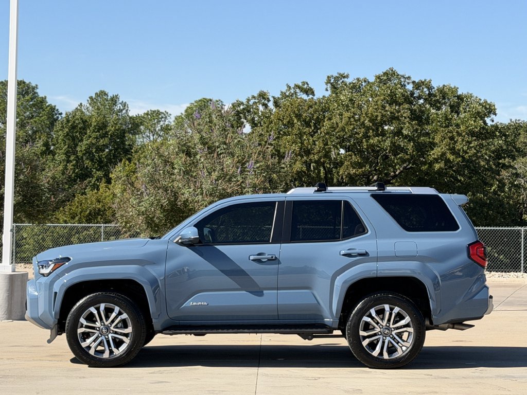 Used 2026 Toyota 4Runner Limited AWD/4WD image 3