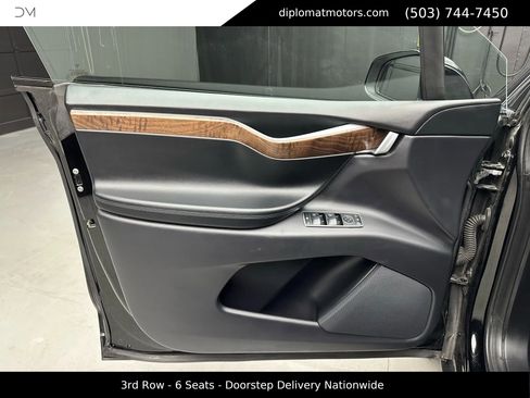 Used 2019 Tesla Model X Long Range image 28