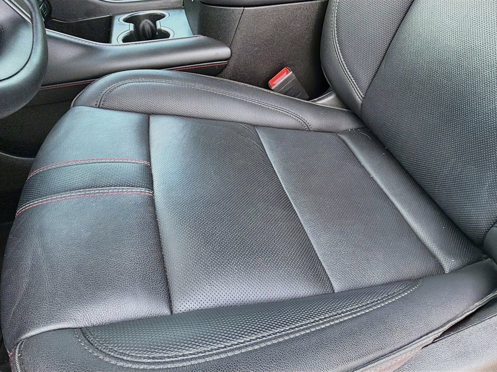 Used 2023 Chevrolet Suburban RST w/ Luxury Package RWD image 20