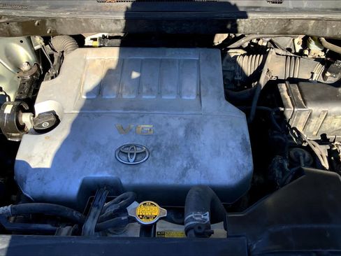 Used 2010 Toyota Highlander Limited image 31