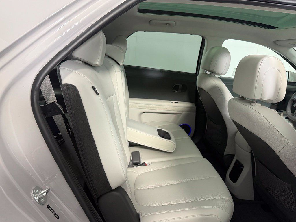 Used 2025 Hyundai Ioniq 5 Limited RWD image 23