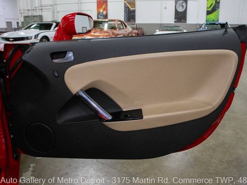 Used 2009 Saturn Sky Red Line RWD image 35
