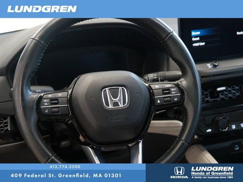 Used 2023 Honda Accord Touring image 17