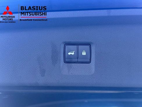 Used 2023 INFINITI QX60 Sensory w/ Cargo Package image 23