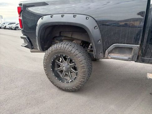 Used 2024 Chevrolet Silverado 3500 High Country w/ High Country Premium Package AWD/4WD image 34