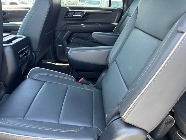 Certified 2025 Chevrolet Suburban Premier AWD/4WD image 12