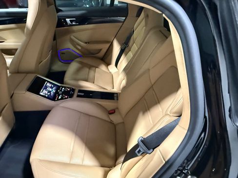 Used 2018 Porsche Panamera 4S AWD/4WD image 59