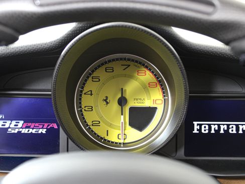 Certified 2020 Ferrari 488 Pista Spider RWD image 34