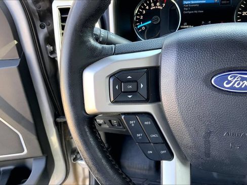 Used 2020 Ford F150 Lariat AWD/4WD image 19