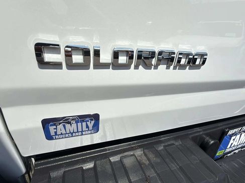 Used 2019 Chevrolet Colorado W/T w/ WT Convenience Package RWD image 18