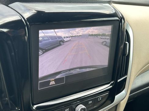 Used 2023 Chevrolet Traverse LT w/ LPO, Cargo Package AWD/4WD image 33