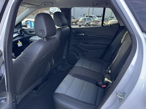 New 2026 Chevrolet Trax LT w/ Driver Confidence Package image 9