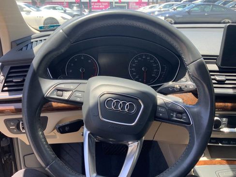 Used 2018 Audi Q5 2.0T Premium w/ Convenience Package AWD/4WD image 2
