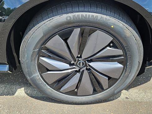 Certified 2024 Nissan Ariya AWD image 8