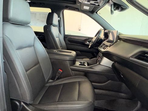 Used 2024 Chevrolet Tahoe Z71 w/ Luxury Package image 26