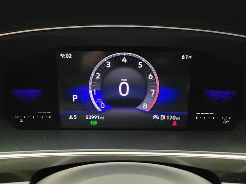 Used 2022 Volkswagen Tiguan SE w/ Panoramic Sunroof Package image 23