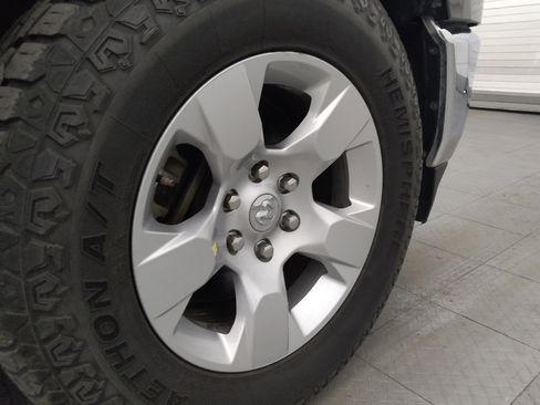 Used 2020 RAM 1500 Big Horn RWD image 31