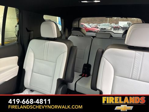 New 2026 Chevrolet Traverse High Country image 34