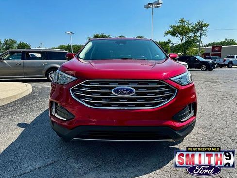 Certified 2024 Ford Edge Titanium AWD/4WD image 2