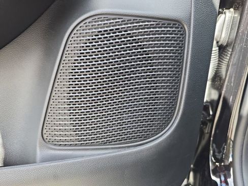 New 2026 Chrysler Pacifica Limited w/ S Appearance Package image 16