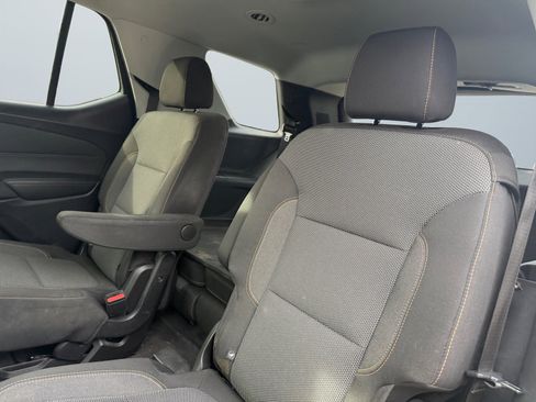 Used 2020 Chevrolet Traverse LT image 14