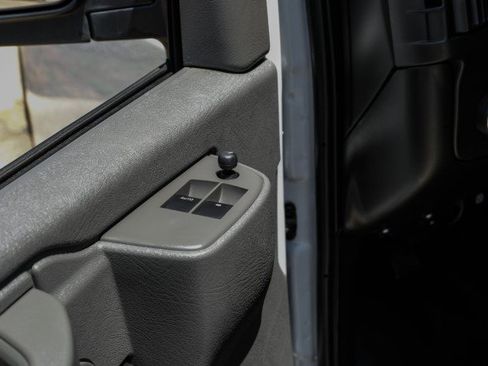 Used 2021 Chevrolet Express 2500 w/ Enhanced Convenience Package RWD image 35