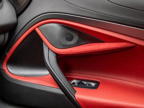 New 2026 McLaren 750S RWD image 27