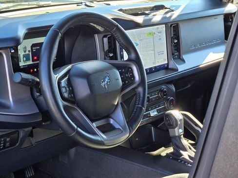 Used 2022 Ford Bronco Outer Banks image 21
