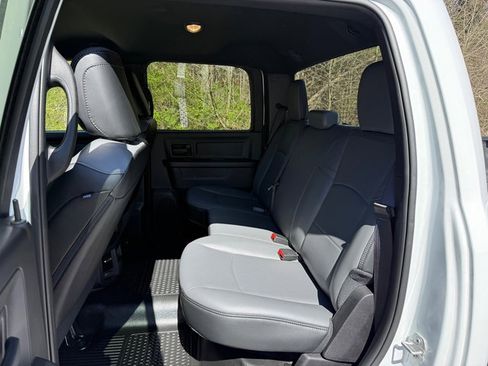 Used 2024 RAM 3500 Tradesman image 15