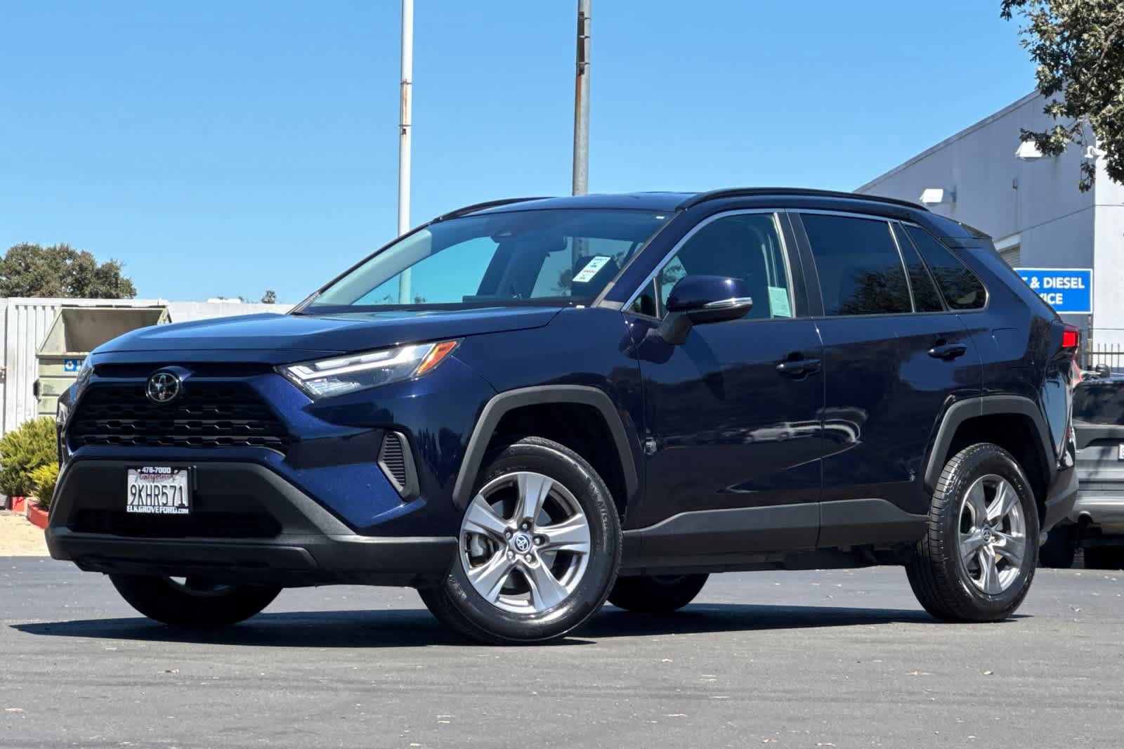 Used 2024 Toyota RAV4 XLE FWD image 1