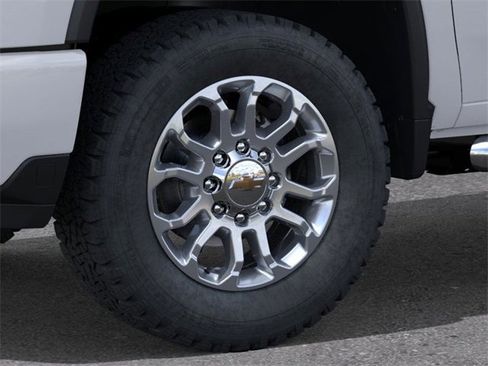 New 2025 Chevrolet Silverado 2500 LT w/ Z71 Chrome Sport Edition image 9