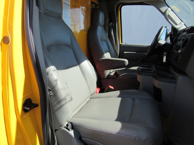 Used 2022 Ford E-350 and Econoline 350 Super Duty RWD image 14